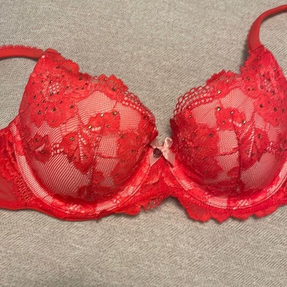 Bra   - Picture 1 of 7